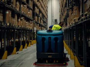 lager & logistikstädning